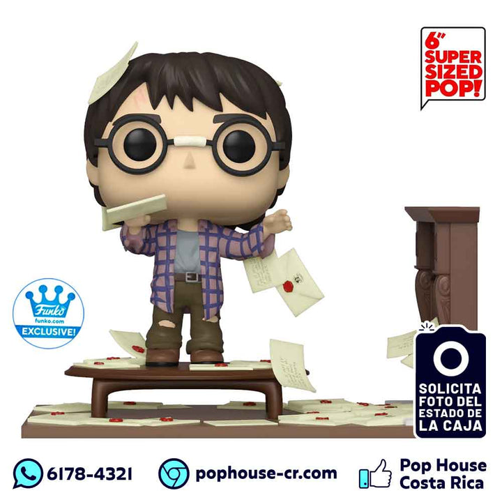 Harry Potter with Hogwarts Letters 136 Deluxe (Special Edition – Harry Potter) Funko Pop!