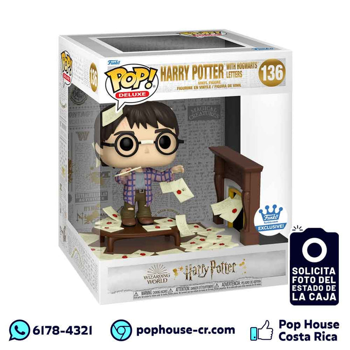 Harry Potter with Hogwarts Letters 136 Deluxe (Special Edition – Harry Potter) Funko Pop!